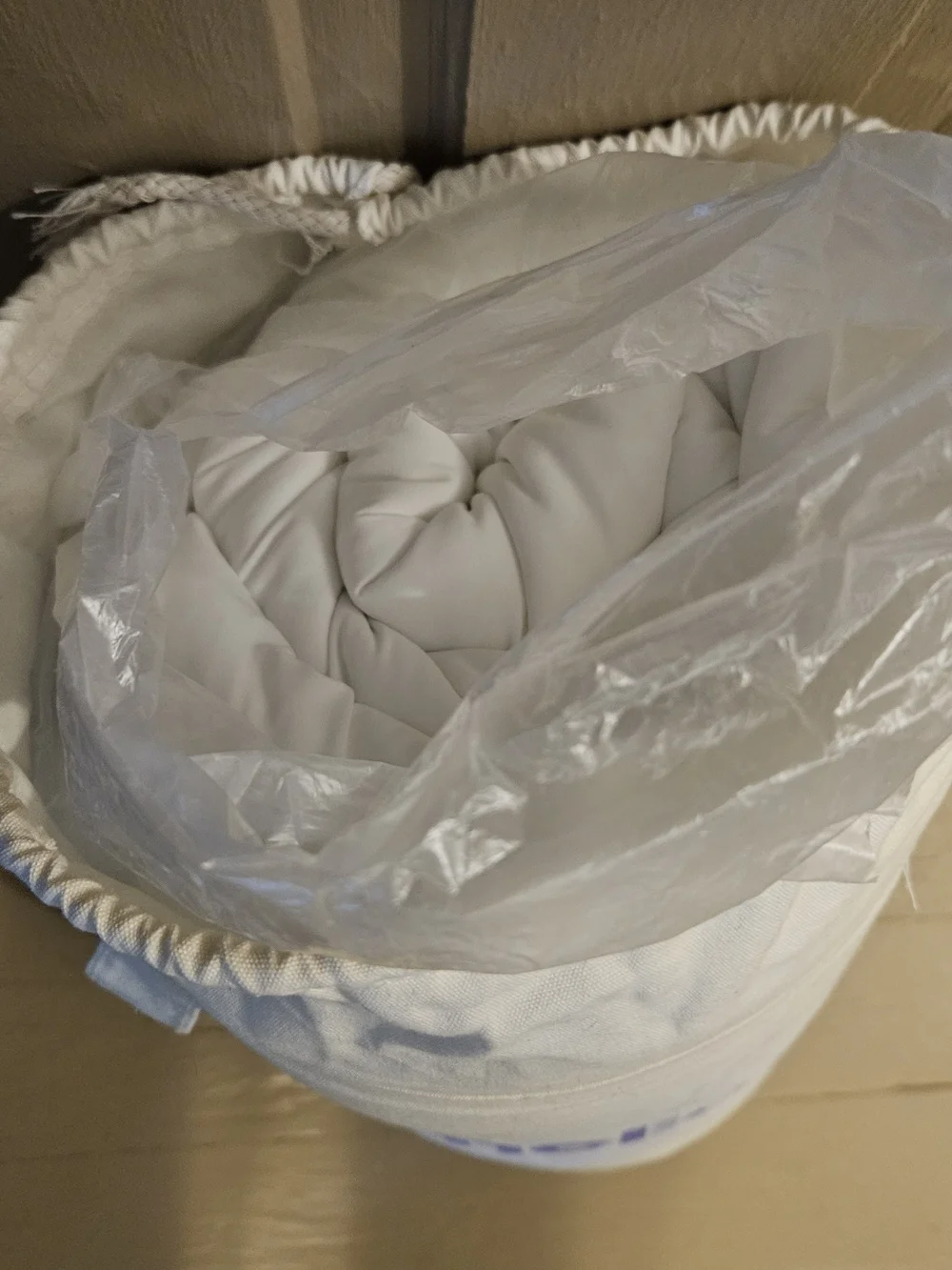 Mellow White Marshmellow Cotton King Comforter 90x106